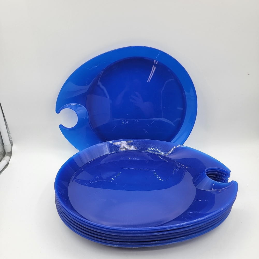 8 Bodum Blue Picnic and Drink plates